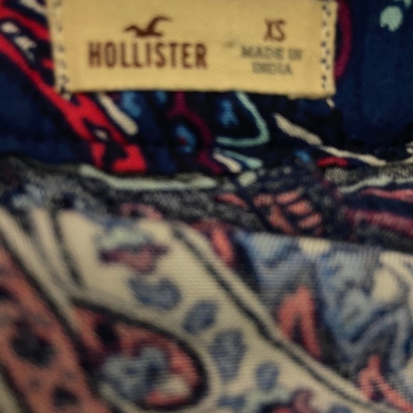 Patterned shorts - Picture 2 of 2